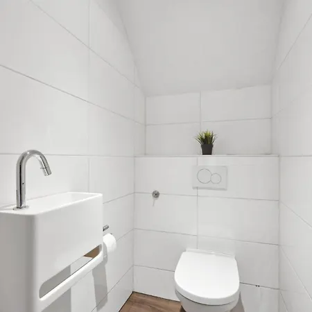 Worker Space Bedburg Apartment *